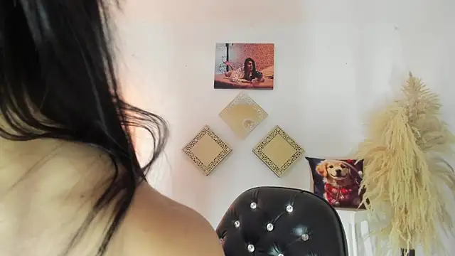 kattadoll online show from November 11, 9:42 pm