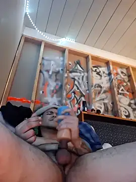 Snapshot of KeptupHack chatting on November 5, 10:02 pm KeptupHack online show from November 5, 10:02 pm