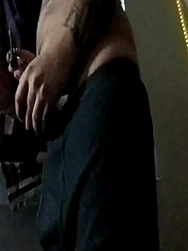 Snapshot of KeptupHack chatting on November 28, 9:37 pm KeptupHack online show from November 28, 9:37 pm