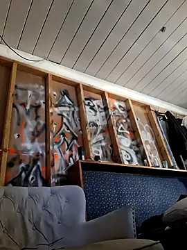 Snapshot of KeptupHack chatting on November 8, 8:34 pm KeptupHack online show from November 8, 8:34 pm