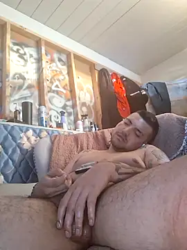 Snapshot of KeptupHack chatting on October 20, 12:13 am KeptupHack online show from October 20, 12:13 am