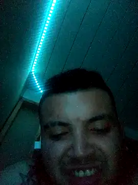 Snapshot of KeptupHack chatting on November 11, 1:11 am KeptupHack online show from November 11, 1:11 am