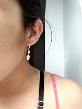Aisha 09 online show from April 30, 5:31 pm