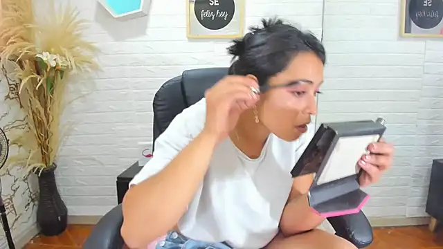 Aisha 09 online show from February 23, 1:53 pm