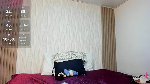  ashleymiller online show from February 9, 7:45 pm