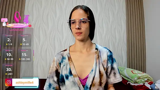  ashleymiller online show from April 3, 7:09 pm