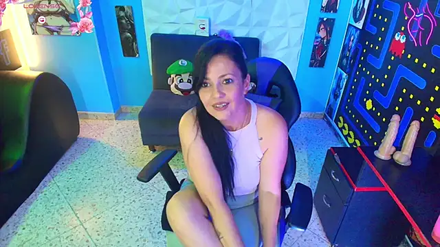 Snapshot of FelinaJohnson chatting on March 2, 8:57 pm FelinaJohnson online show from March 2, 8:57 pm