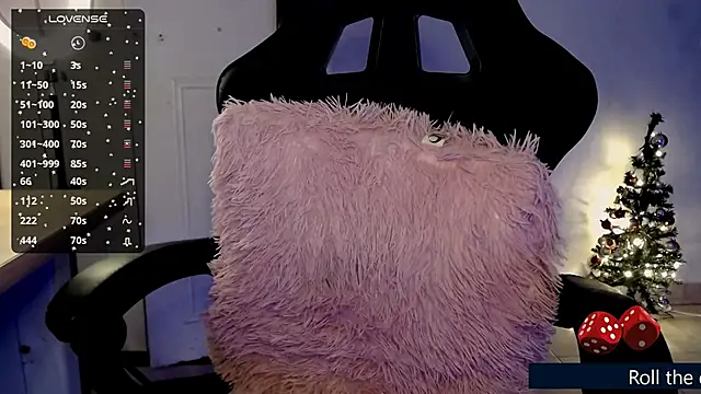 Snapshot of helena_jonnes chatting on December 11, 9:01 pm helena jonnes online show from December 11, 9:01 pm