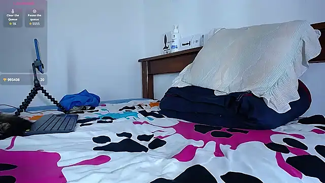 diamond black00 online show from April 4, 9:54 pm