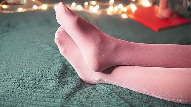 Yourlittledemon online show from December 9, 3:22 pm