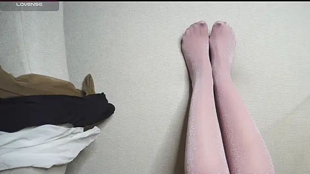 Yourlittledemon online show from December 25, 3:38 pm