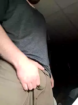 Thatdude32213 online show from March 15, 10:06 pm