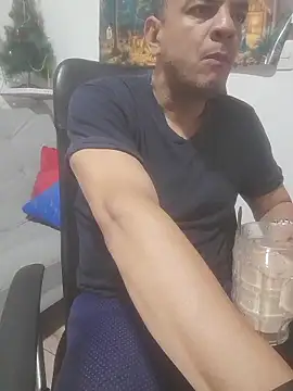 latinmartin73 online show from January 10, 12:17 am