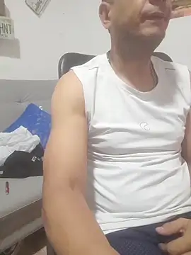 latinmartin73 online show from December 3, 2:16 pm