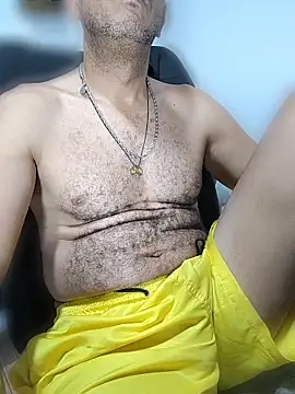 latinmartin73 online show from May 6, 1:31 am