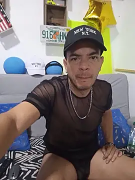 latinmartin73 online show from October 11, 3:13 pm