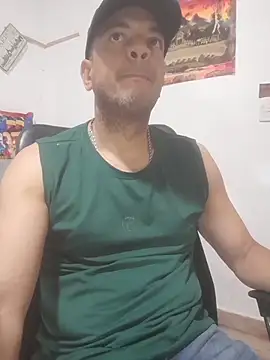 latinmartin73 online show from December 4, 6:07 pm