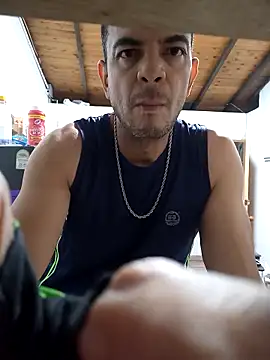 latinmartin73 online show from September 9, 11:36 pm