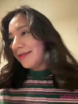 Snapshot of kittyfresita chatting on October 17, 6:50 am kittyfresita online show from October 17, 6:50 am
