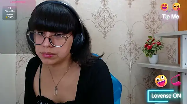 Snapshot of Nataly_Cloud chatting on January 18, 1:08 pm Nataly Cloud online show from January 18, 1:08 pm