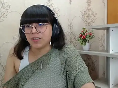 Snapshot of Nataly_Cloud chatting on January 15, 4:21 pm Nataly Cloud online show from January 15, 4:21 pm