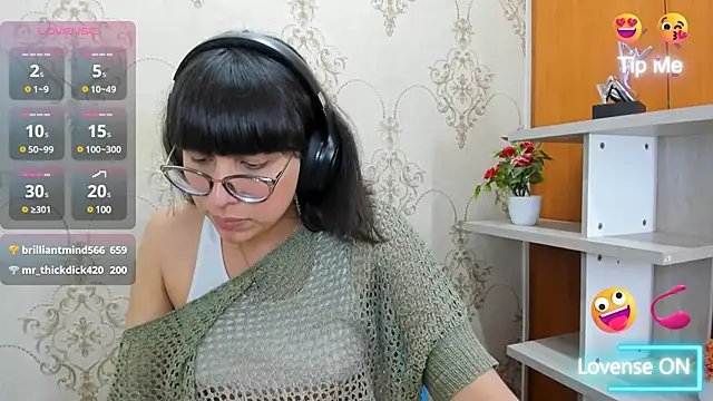 Snapshot of Nataly_Cloud chatting on February 1, 4:32 pm Nataly Cloud online show from February 1, 4:32 pm