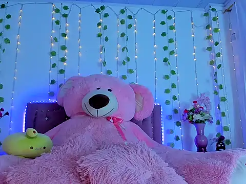 dulcevegga online show from January 13, 11:52 pm