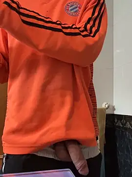 jovenestraviesos online show from February 15, 4:06 pm