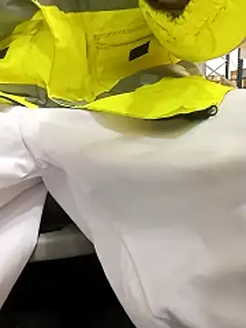 jovenestraviesos online show from March 5, 2:57 pm