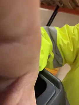 jovenestraviesos online show from February 5, 2:57 pm