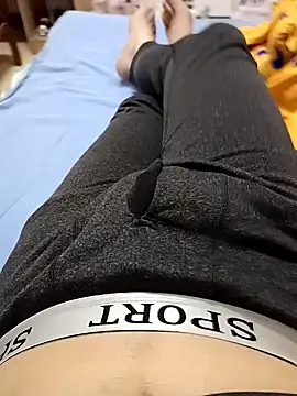 huzi518 online show from February 5, 12:45 pm