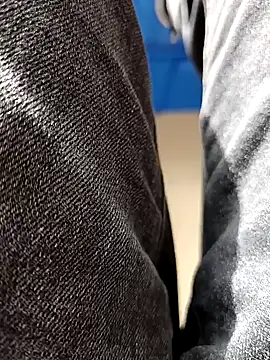 huzi518 online show from November 27, 2:45 am