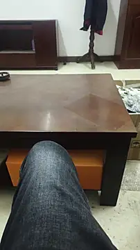 huzi518 online show from April 1, 6:59 am