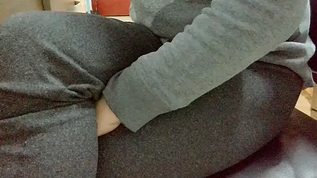 huzi518 online show from November 8, 7:17 pm