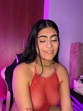 miakhalifaaa  online show from November 20, 8:31 pm