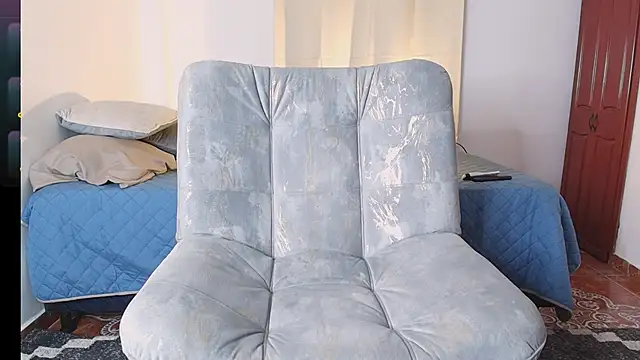 Snapshot of Colt_Perci chatting on November 8, 2:15 am Colt Perci online show from November 8, 2:15 am