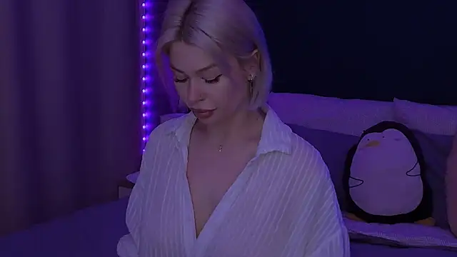 Snapshot of Sasha_Mason chatting on September 15, 2:12 am Sasha Mason online show from September 15, 2:12 am