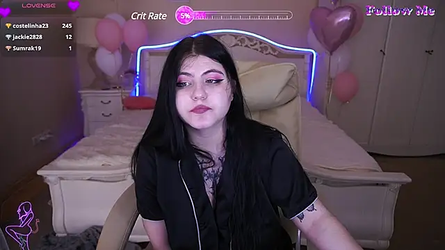 Snapshot of NanaDaizy chatting on February 18, 3:31 am NanaDaizy online show from February 18, 3:31 am