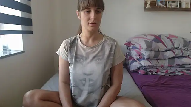 Snapshot of jennifer11772 chatting on April 24, 11:01 am jennifer11772 online show from April 24, 11:01 am
