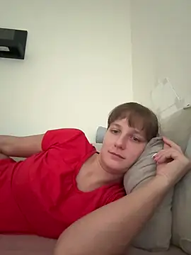 jennifer11772 online show from March 12, 2:10 pm