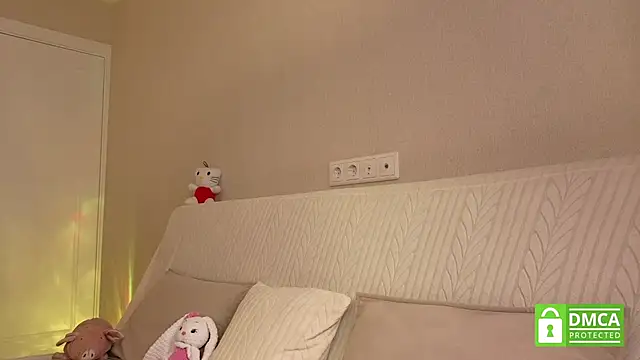 lulu moonmoon online show from January 31, 7:12 pm