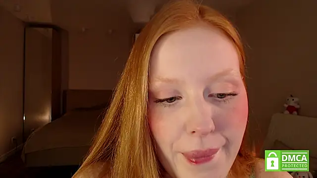 Snapshot of lulu_moonmoon chatting on April 8, 4:19 pm lulu moonmoon online show from April 8, 4:19 pm