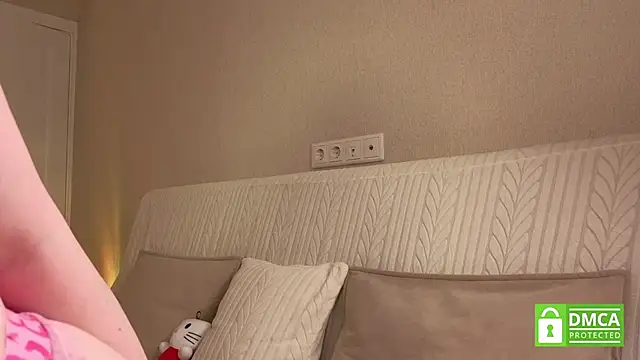 lulu moonmoon online show from November 15, 3:16 pm