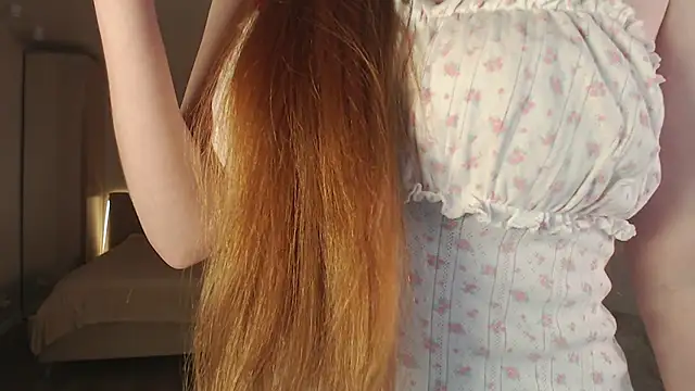 Snapshot of lulu_moonmoon chatting on February 25, 2:26 pm lulu moonmoon online show from February 25, 2:26 pm