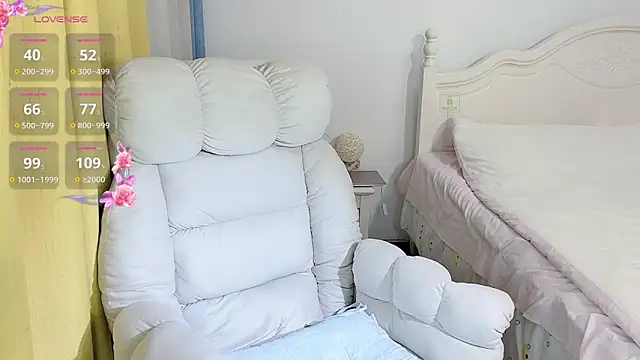 Caitlyn   online show from November 8, 11:36 am