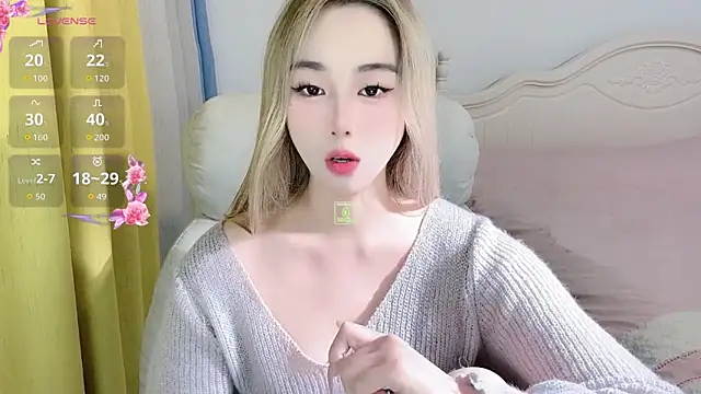 Caitlyn   online show from November 3, 11:03 am