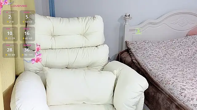 Caitlyn   online show from November 27, 10:48 am