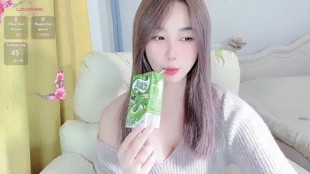 Caitlyn   online show from February 10, 6:01 am