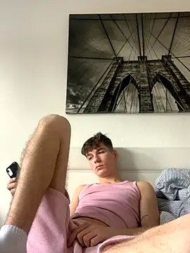 Snapshot of MiguelRausch chatting on November 10, 2:00 pm MiguelRausch online show from November 10, 2:00 pm