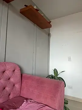 DakotaShelby online show from May 14, 8:06 pm